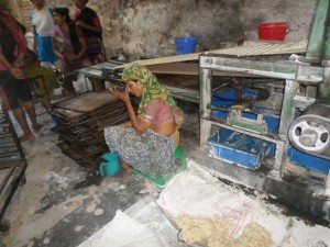 খাদ্য তৈরির অনুপযোগী নোংরা পরিবেশ