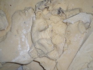 খাদ্য তৈরিতে ব্যবহৃত পঁচা ময়দা